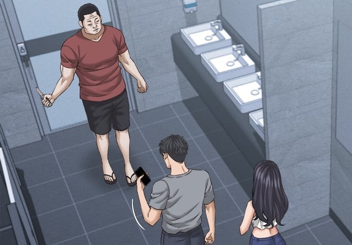 Right Under His Roof - Chapter 31 Page 4